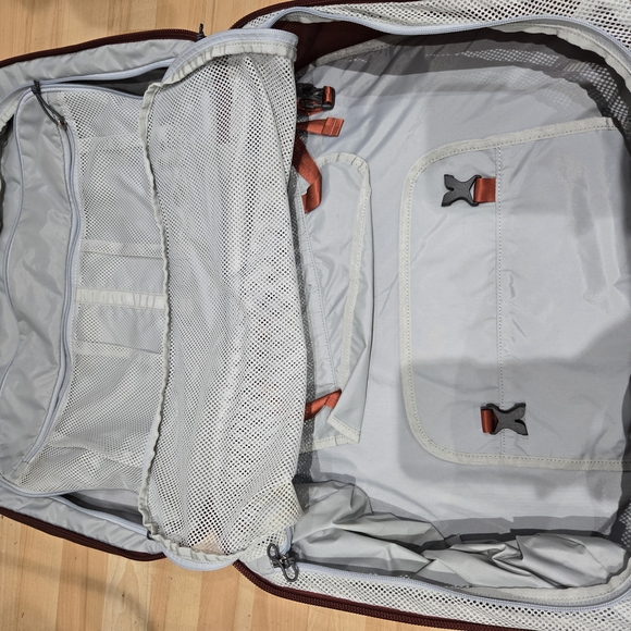 Osprey Orange Waterproof Travel Bag - Picture 2 of 3